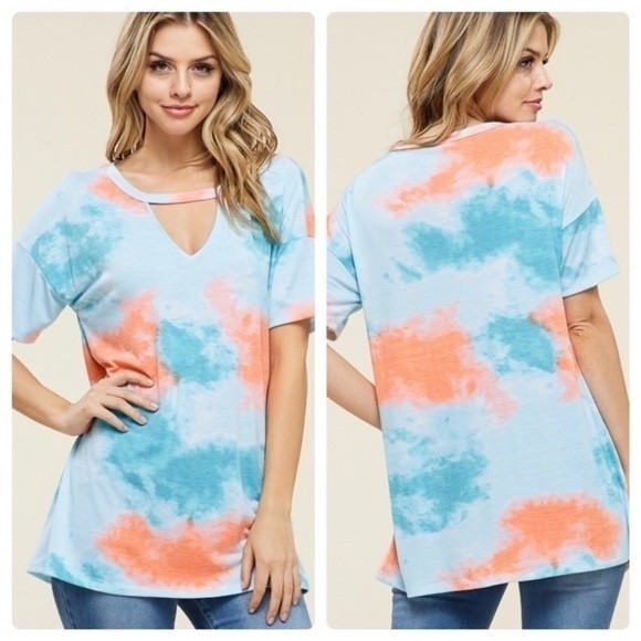 Tops - NEW Tie-Dye Keyhole Top, Soft Material, Loose Fit - Size Small.